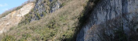 Ikura-do cave